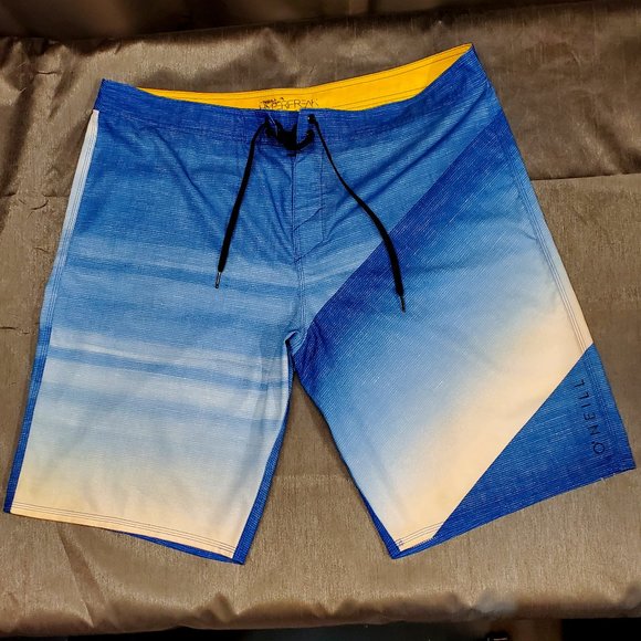 Vintage O'Neill Hyperfreak Board Shorts Surf Wear Men's XL Backpocket - Picture 1 of 5